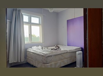 Roomgo NZ - A tucked away haven, New Zealand - $180 pw