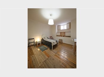 Roomgo PT - Quarto amplo e luminoso, Lisboa - 550 € Por mês