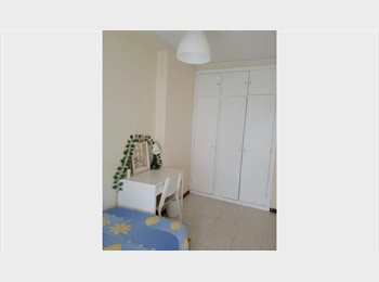 Roomgo PT - Quarto a rapariga no centro do Porto, Porto - 375 € Por mês