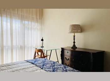 Roomgo PT - Beautiufl, Spacious room for Sublet, Lisboa - 600 € Por mês