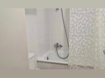 Roomgo PT - Quarto individual rapariga, Lisboa - 540 € Por mês