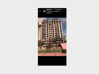 Roomgo SG - Required female roommate to share common room, Jurong West - $600 pm