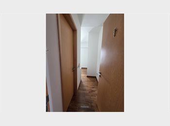 Roomgo SG - Cozy Master Bedroom in Condo (Preferred Filipina), Kembangan - $1,840 pm
