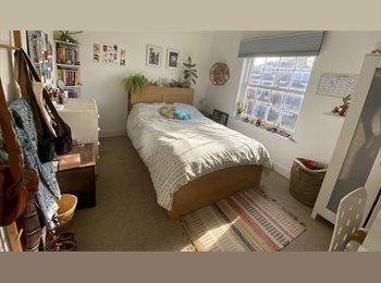 Roomgo UK - Crouch End Double Room, Crouch End - £903 pcm