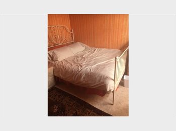 Roomgo UK - Spacious Room for Rent, Greet - £550 pcm