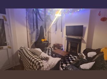 Roomgo UK - Double Bed in Southsea Available now, Milton - £477 pcm