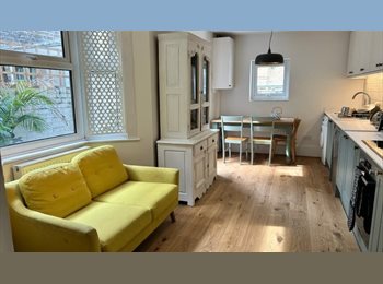 Roomgo UK - double room in period house in Hackney, Homerton - £950 pcm