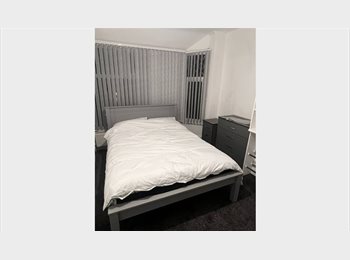 Roomgo UK - Free Rooms Available, Chapel Fields - £100 pcm