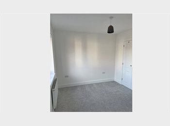 Roomgo UK - Spacious Double in Great location, Eastleigh - £600 pcm
