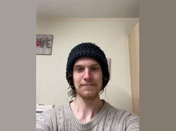 Roomgo UK - Elijah - 22 - Derby