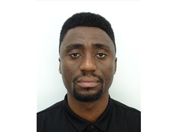 Roomgo UK - Raymond - 38 - Guildford