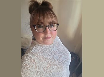 Roomgo UK - Gemma Henry - 43 - Birmingham