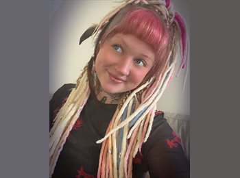 Roomgo UK - Rebecca - 29 - Gateshead