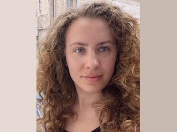Roomgo UK - Yulia - 33 - Sheffield