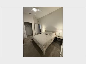 Roomgo US - Room For Rent in Orlando, FL, Oak Ridge - $750 pm