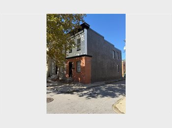 Roomgo US - $800 Private Room (Private Bath) 2310 Jefferson St, Middle East - $800 pm