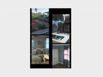 Roomgo US - Sunny Room, East Mesa - $1,500 pm