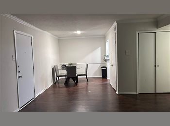 Roomgo US - 2B2B $930 Apartment looking for Female working Professional in 20s-30s, Northeast Dallas - $887 pm