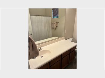 Roomgo US - Room for rent, Sun City - $700 pm