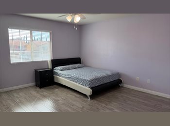 Roomgo US - Big and Airy Room, Fontana - $780 pm