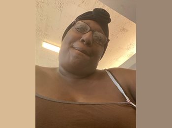 Roomgo US - Olivia - 50 - Philadelphia