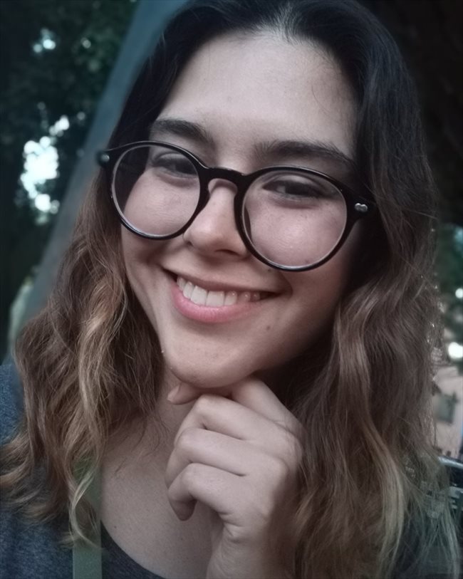 Inquilino Medellín Laura Student Mujer 24 CompartoApto