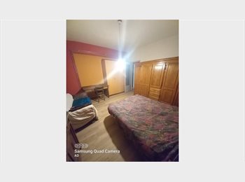Appartager BE - Une chambre dans une colocation, Charleroi - 500 € pm