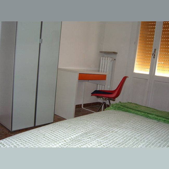 Stanze e Posti Letto in Affitto Via Bologna, Ferrara Stanza singola