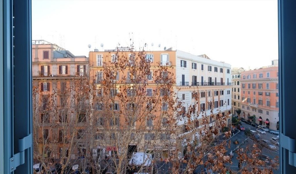 Stanze e Posti Letto in Affitto Viale Regina Margherita, Roma